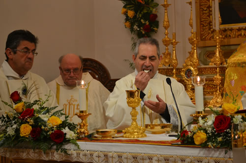 DSC_0128 Holy Communion