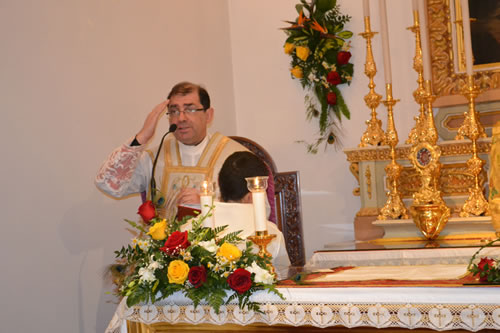 DSC_0012 Start of Mass by Archpriest Mgr Carmelo Refalo