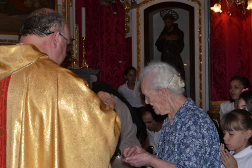 DSC_0105 Holy Communion