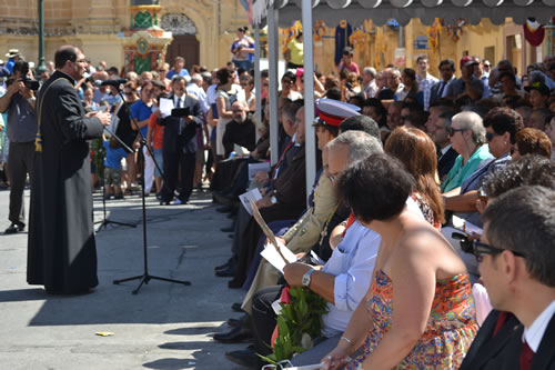 DSC_0420 Archpriest Mgr C Refalo addresses the gathering