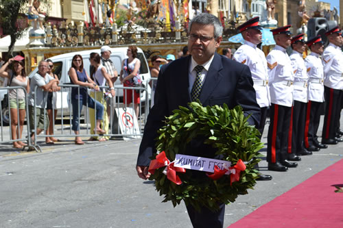 DSC_0563 Wreath laying - Xaghra Festivities Committee