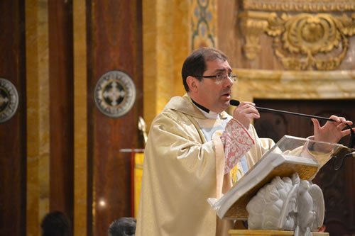 DSC_0066 Archpriest delivering the sermon