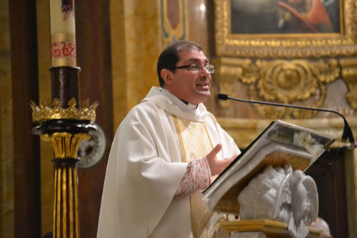 DSC_0166 Archpriest delivering the homily