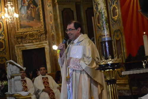 DSC_0069 Archpriest delivering the homily