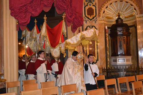 DSC_0226 Inside the Basilica