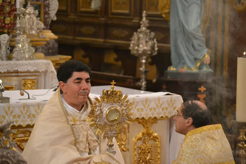 DSC_0240 Benediction with the Holy Eucharist