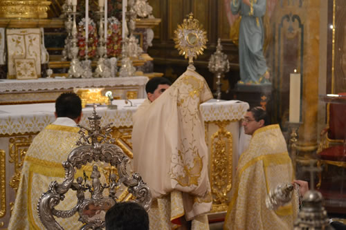 DSC_0237 Benediction with the Holy Eucharist