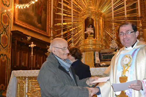 02 Presentation to Basilica of moneys collected by Fr Christmas