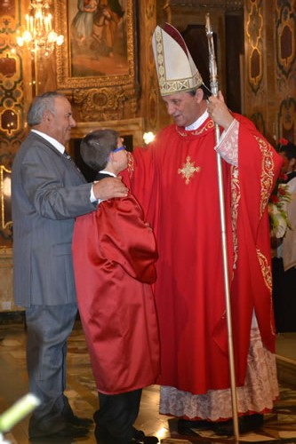 DSC_0059 Administering the Sacrament of Confirmation