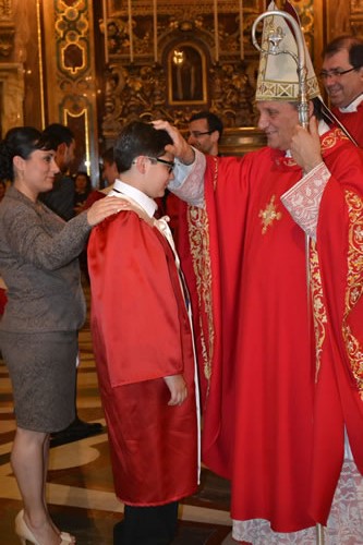 DSC_0107 Administering the Sacrament of Confirmation