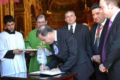 DSC_0137 Signing the Parish Guest Book