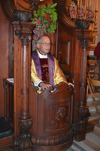 DSC_0276 Occupying the Confessional