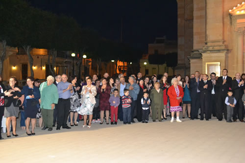 DSC_0145 Qala parishioners welcome Fr Ignatius