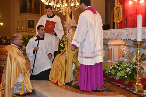 DSC_0263 Renewing vows of obedience to Bishop