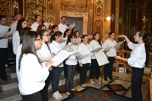 DSC_0055 Schola Cantorum Jubilate director Ms Marouska Attard