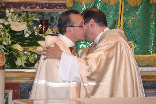 DSC_0083 Embrace of peace with Parish Vicar