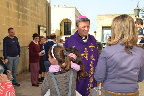 DSC_0201 Bishop meets people after Mass