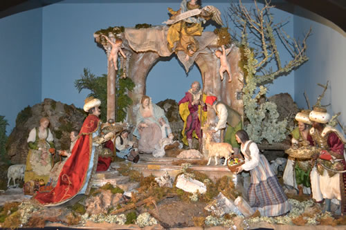 DSC_078 Raymond Bonello - Neapolitan crib