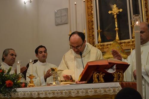 DSC_0064 Consecration of the bread