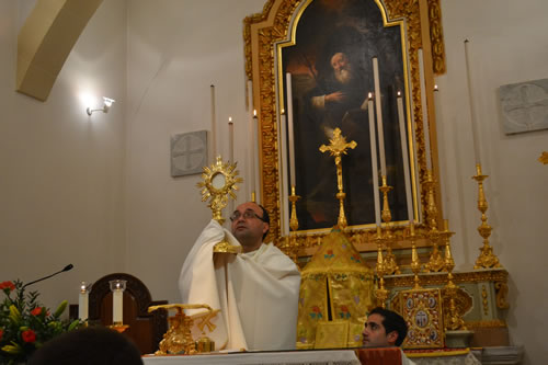 DSC_0102 Benediction with the Blessed Sacrament