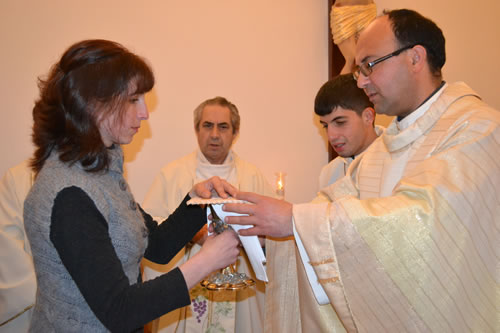 DSC_0046 Jonathan's mother presents the offerings