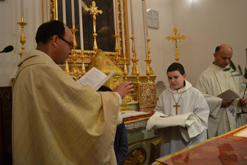 DSC_0027 Blessing the habit of altar boy