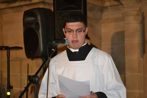 DSC_0005 Seminarian Joseph Hili animating the vigil