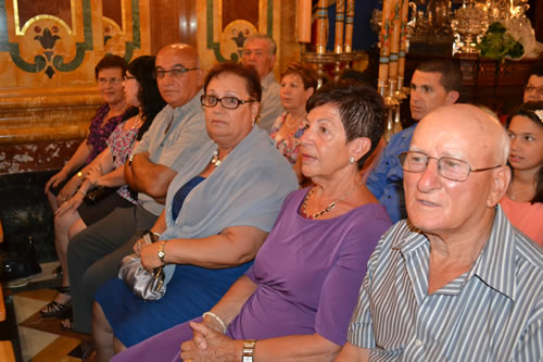 DSC_0038 Emigrants leading the Congregation