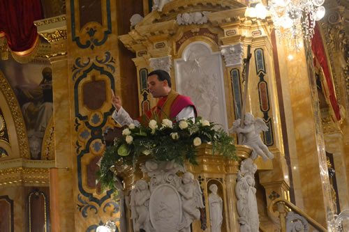 DSC_0062 Can Michael Galea delivering the last Novena sermon