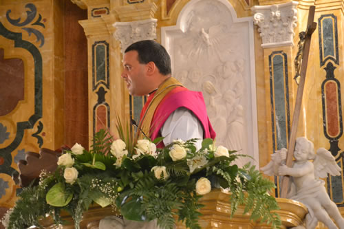 DSC_0058 Can Michael Galea delivering the last Novena sermon