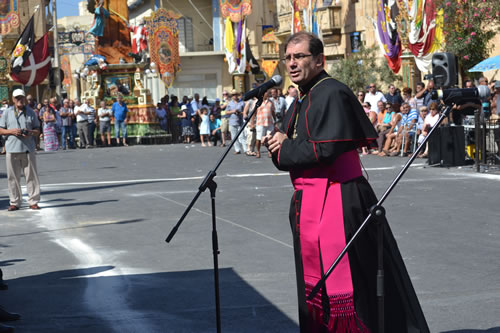 DSC_0231 Address by Xaghra Archpriest Mgr Carmelo Refalo