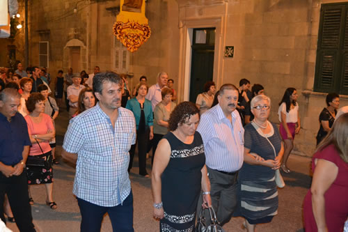 DSC_0139 Faithful reciting the Rosary