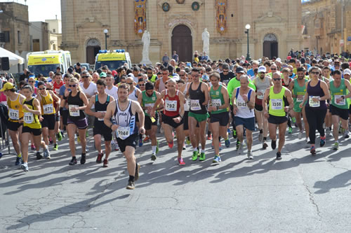 DSC_0040 Races start