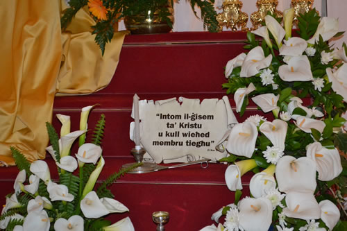 DSC_0263 Altar of Repose at Nazzarenu Church