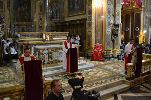 DSC_0027 Reading the Passion of Christ