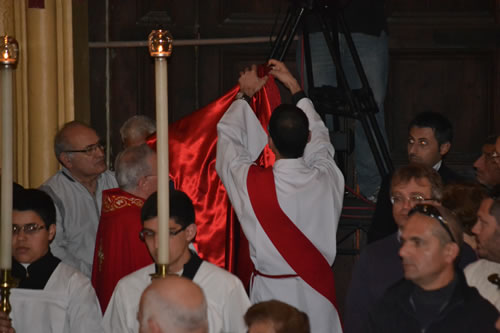 DSC_0042 Uncovering the Crucifix