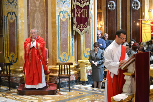 DSC_0024 Reading the Passion of Christ