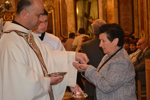 DSC_0253 Holy Communion