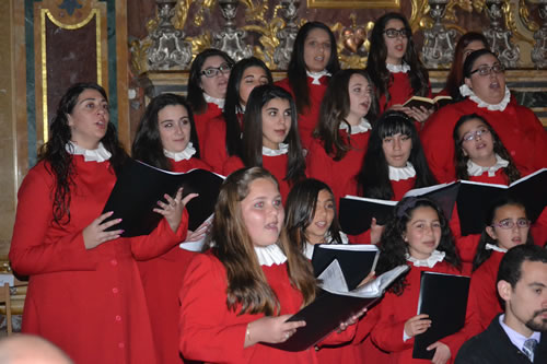 DSC_0049 Voci Angeliche Choir replies to the Psalm