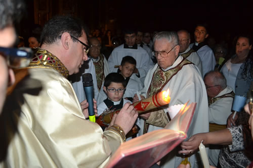 DSC_0015 Emedding grains of incense on the Paschal Candle