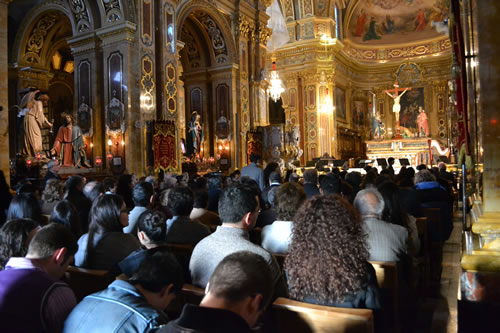 DSC_0001 The audience in the nave