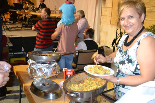 DSC_0174 Rose Bartolo busy cooking pasta with fish