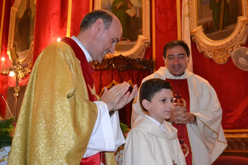 DSC_0068 The new altar boy is applauded