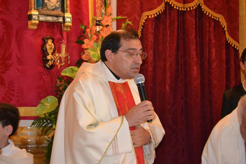 DSC_0576 Rector thanking the Bishop