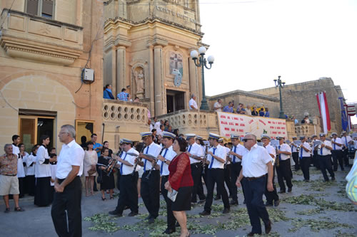 DSC_0594 Victory Band playing Eucharistic Hymns