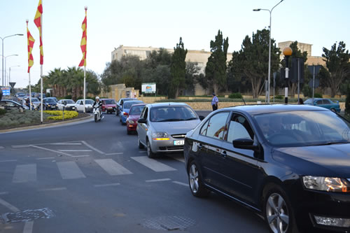 DSC_0405 Motorcade arrives in Xewkija