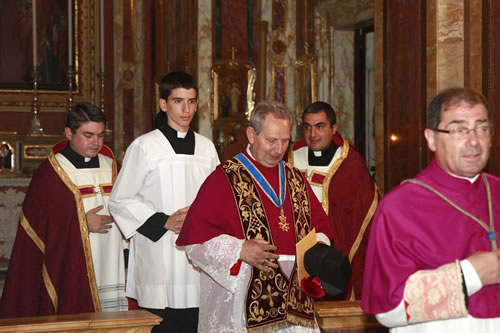 _MG_6920 Xaghra Basilica to start Vespers