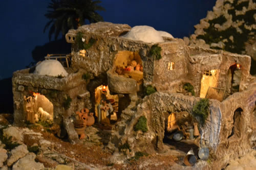 DSC_046 Large crib at Vocational Centre