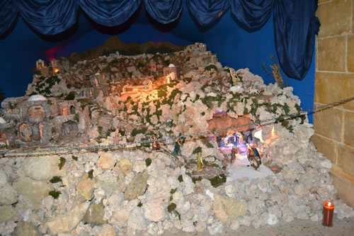 DSC_053 Large crib at Vocational Centre