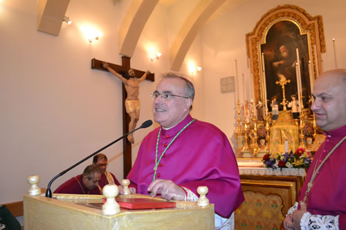 DSC_0100 Archbishop Emeritus delivers his message